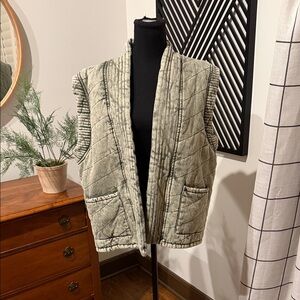 BiBi Quilted Sleeveless Vest olive green medium
